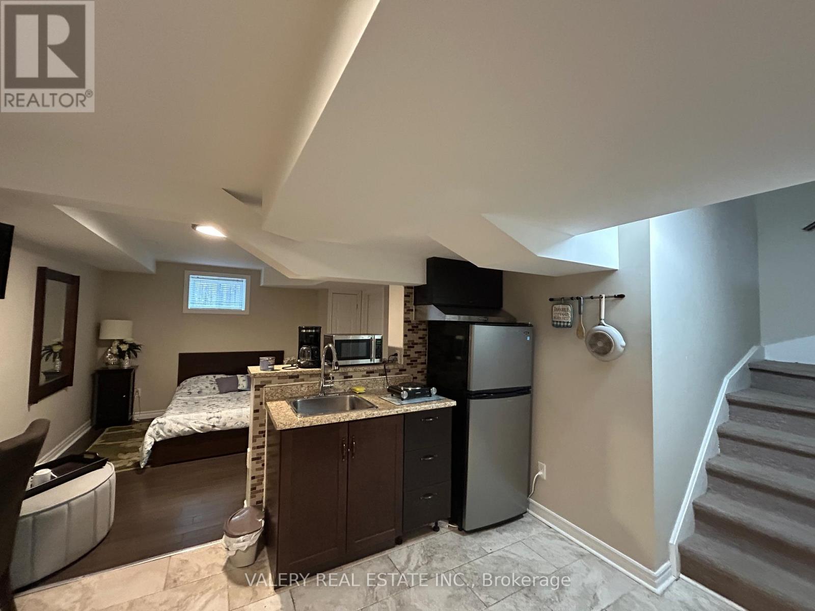 2 - 5147 Angel Stone Drive, Mississauga (Churchill Meadows), Ontario  L5M 0L5 - Photo 2 - W12937244