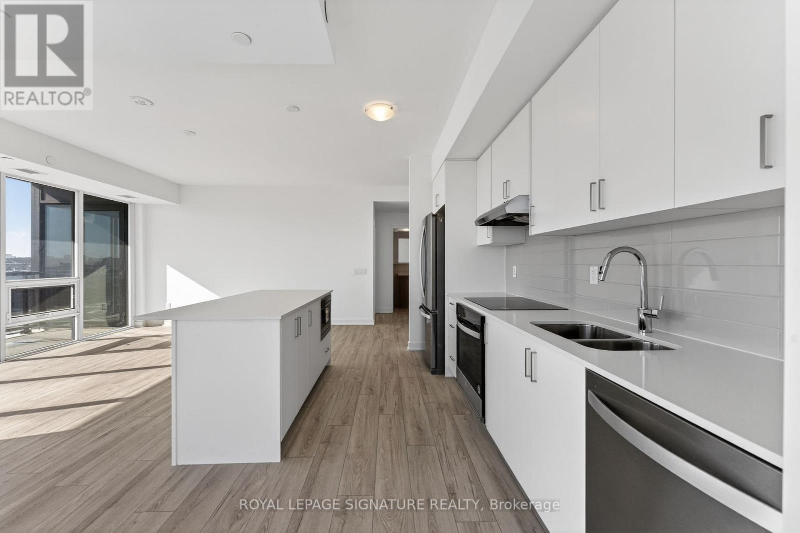 1008 - 1035 Southdown Road, Mississauga, Ontario  L5J 0A2 - Photo 10 - W12937262