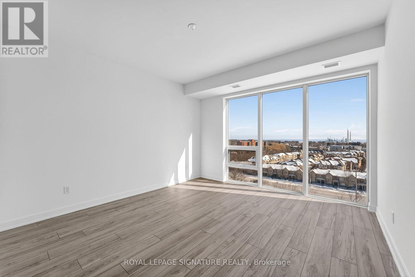 1008 - 1035 Southdown Road, Mississauga, Ontario  L5J 0A2 - Photo 13 - W12937262