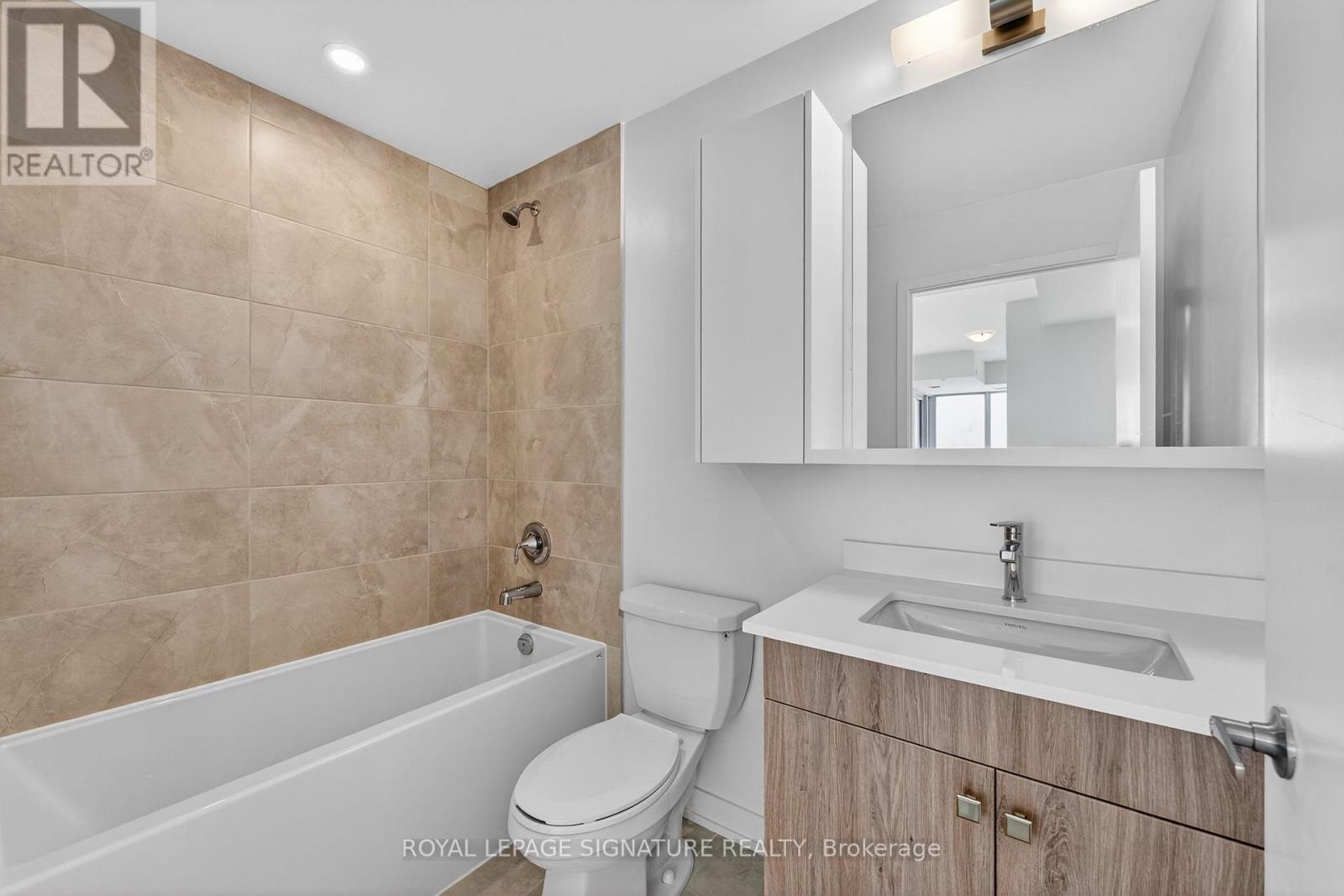 1008 - 1035 Southdown Road, Mississauga, Ontario  L5J 0A2 - Photo 18 - W12937262