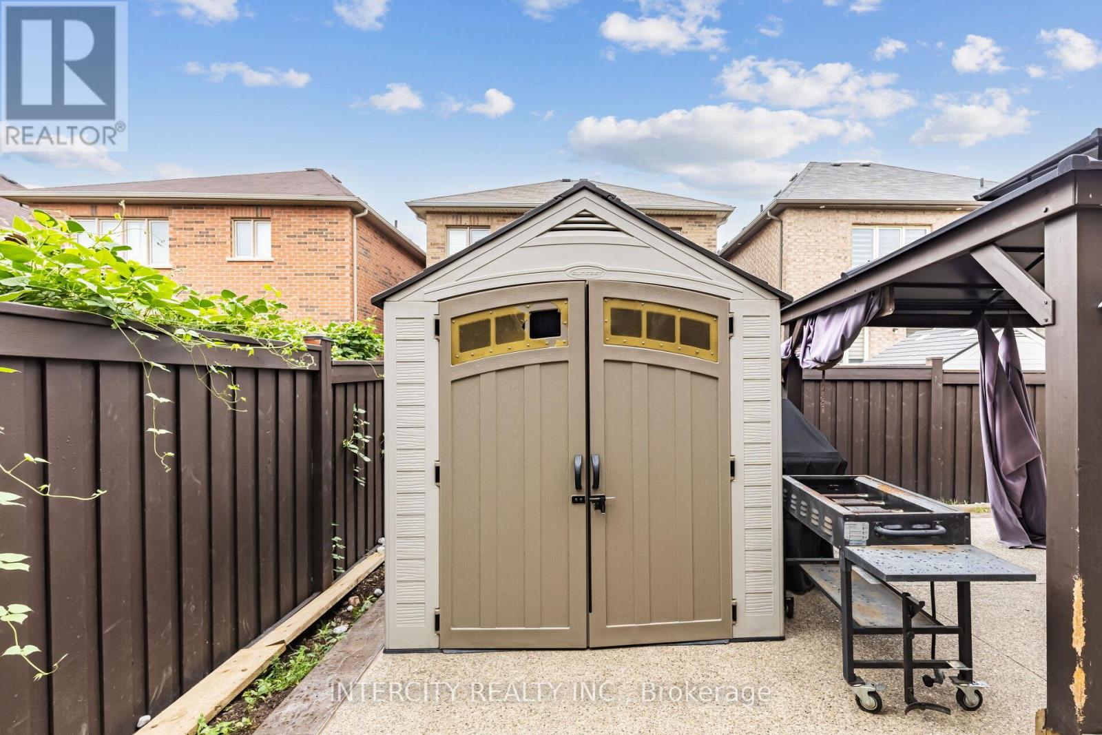 20 Russell Creek Drive, Brampton, Ontario  L6R 3Y9 - Photo 50 - W12937268