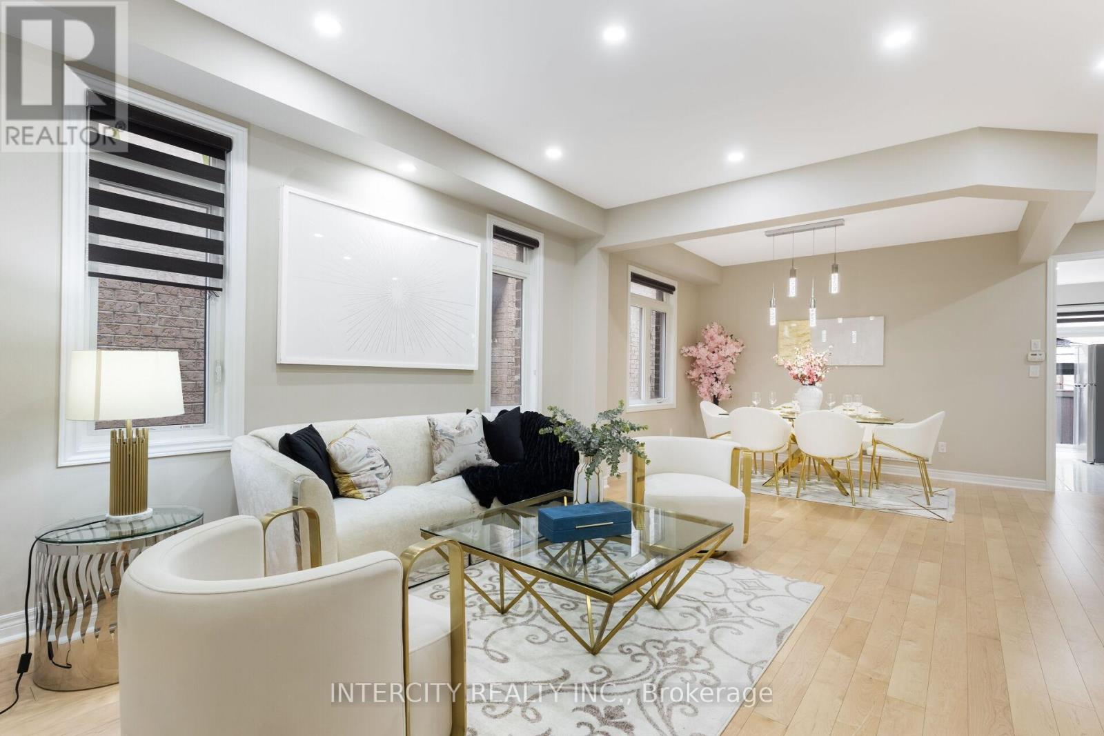 20 Russell Creek Drive, Brampton, Ontario  L6R 3Y9 - Photo 7 - W12937268