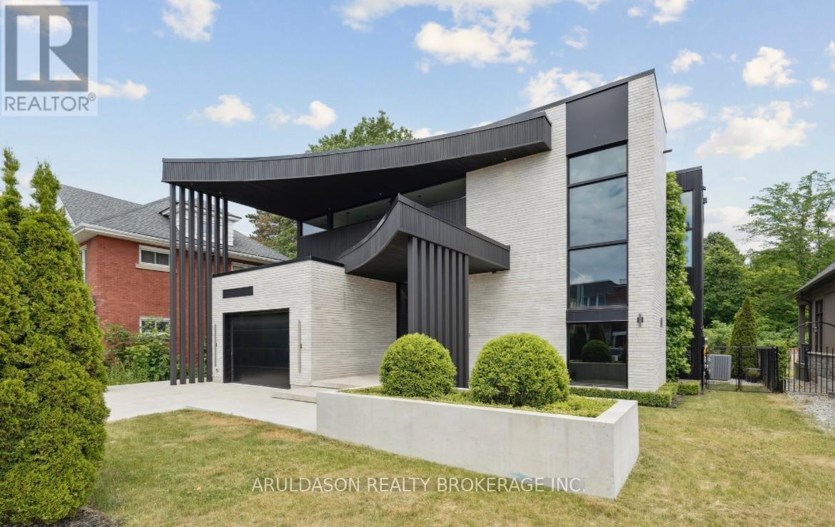 1135 Balfour Street, Pelham, Ontario  L0S 1C0 - Photo 1 - X12937234