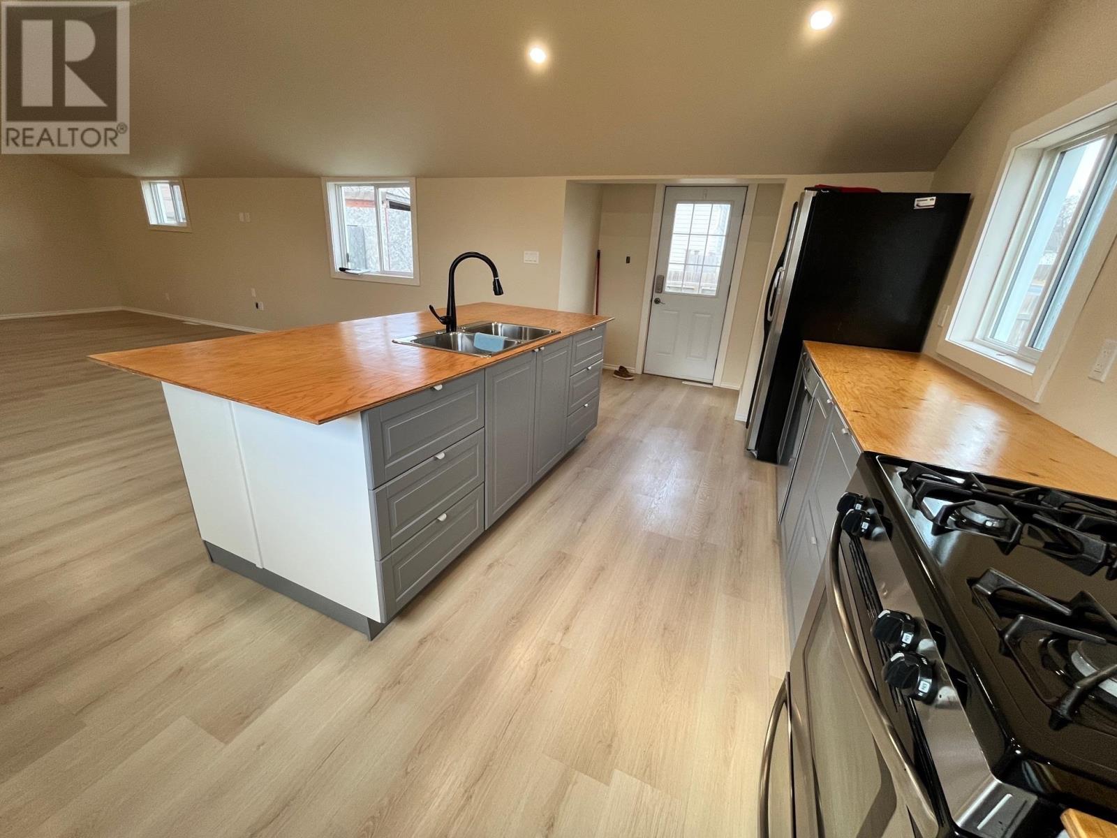 8 Elliot Street, Cochenour, Ontario  P0V 1L0 - Photo 9 - TB2600572