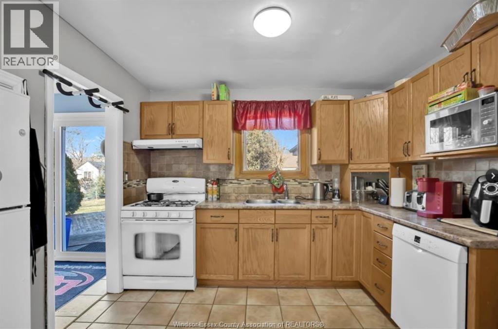 564 Wallace, Windsor, Ontario N9G 1L9 - Photo 4 - 26006505