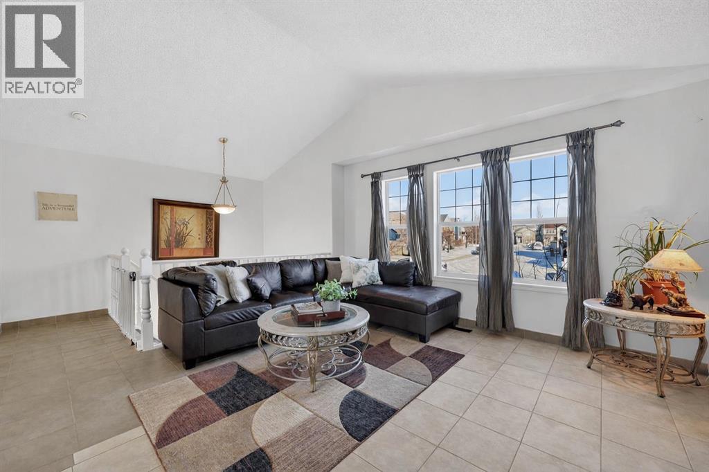 131 Covepark Place NE, Calgary, Alberta  T3K 6A1 - Photo 5 - A2288121