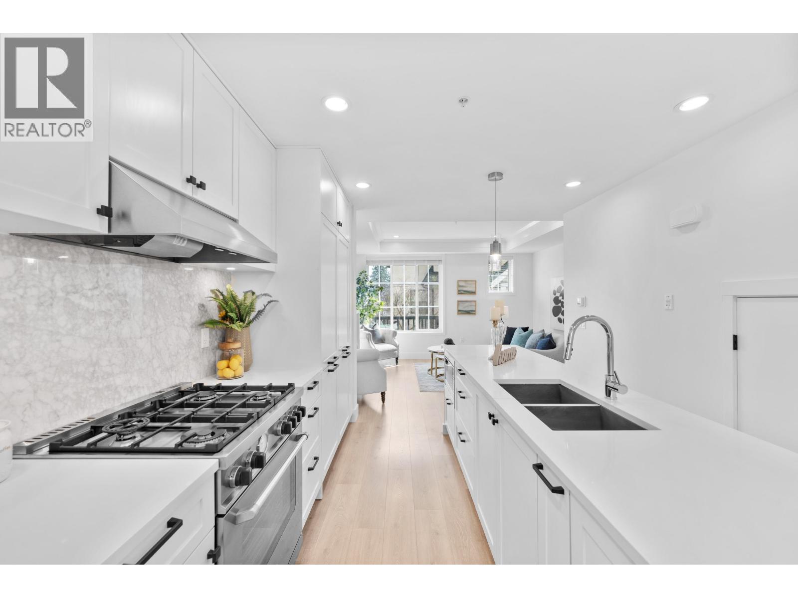 322 W 62nd Avenue, Vancouver, British Columbia  V5X 2E3 - Photo 10 - R3104840