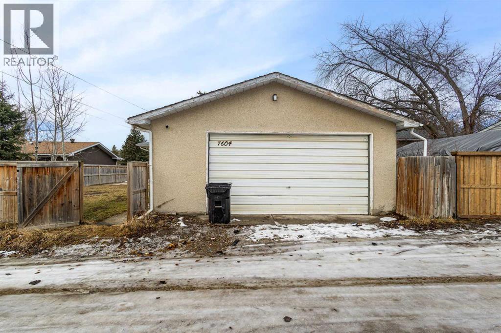 7604 Hunterfield Road NW, Calgary, Alberta  T2K 4L3 - Photo 33 - A2294509