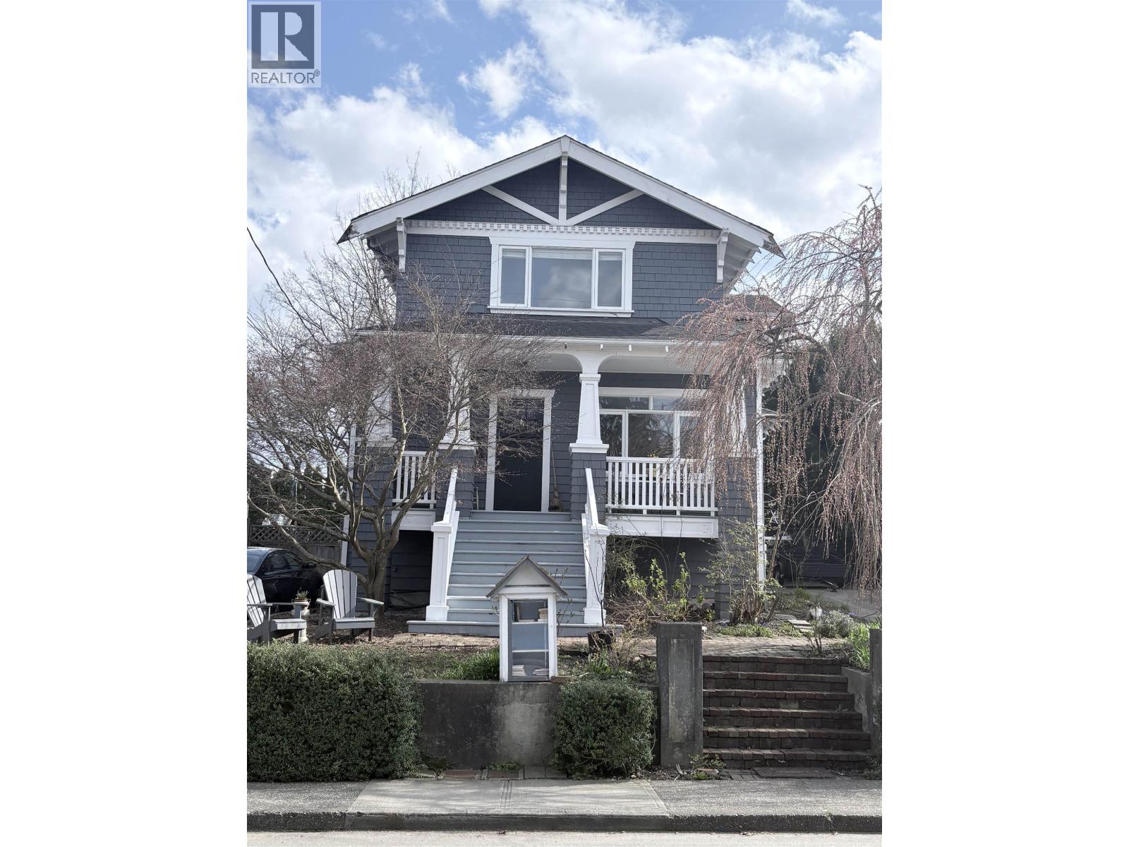 222 PRINCESS STREET, New Westminster, British Columbia