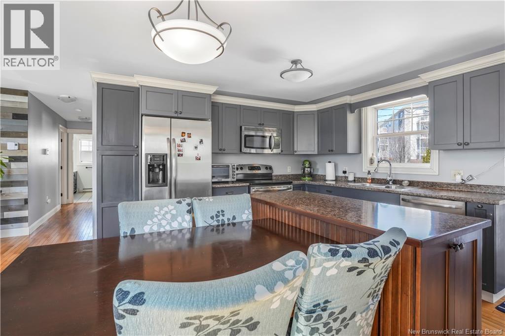 30 Brown Boulevard, Fredericton, New Brunswick  E3A 0E4 - Photo 9 - NB136020