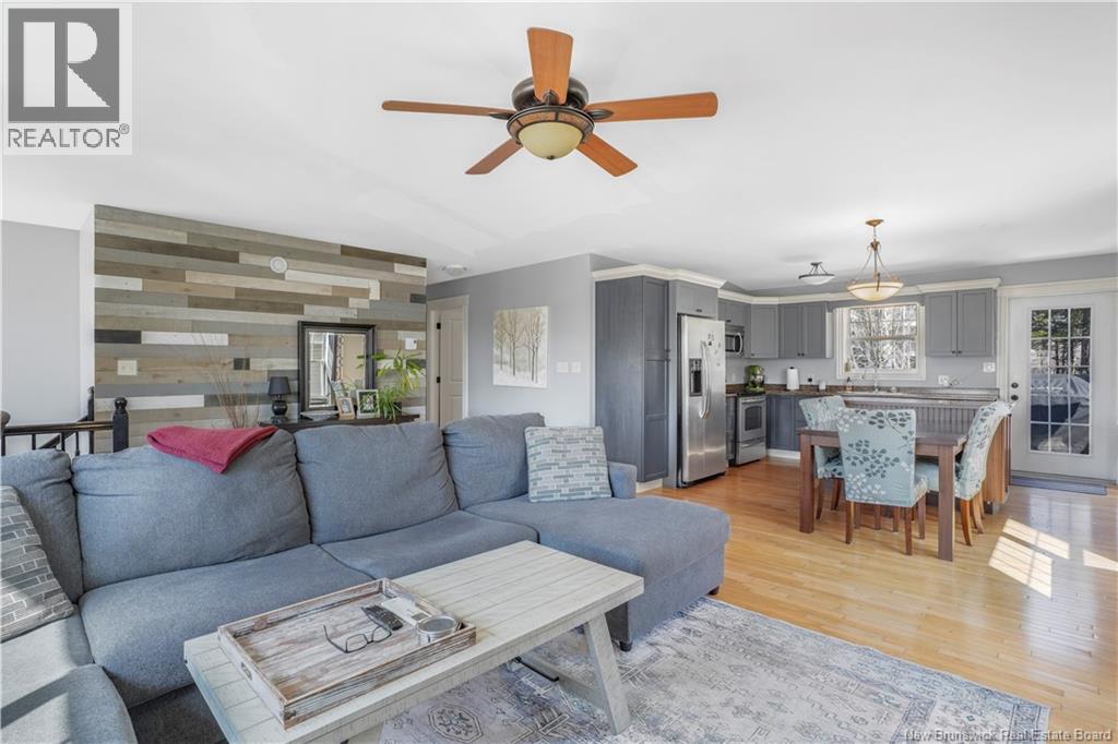 30 Brown Boulevard, Fredericton, New Brunswick  E3A 0E4 - Photo 11 - NB136020