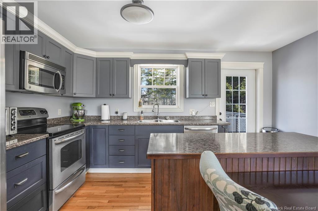 30 Brown Boulevard, Fredericton, New Brunswick  E3A 0E4 - Photo 12 - NB136020