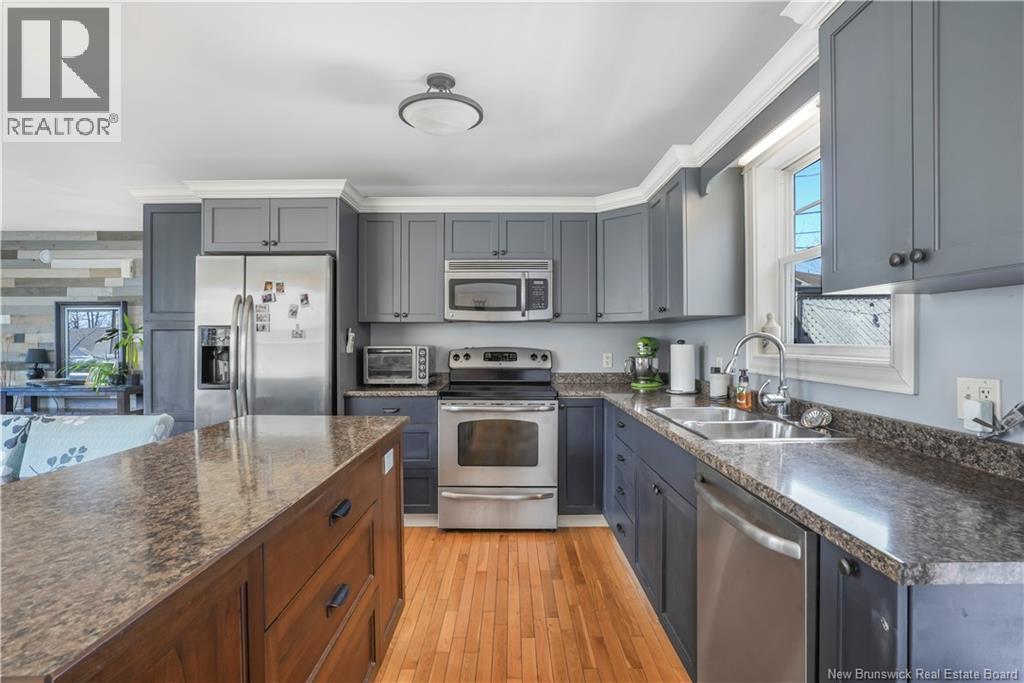 30 Brown Boulevard, Fredericton, New Brunswick  E3A 0E4 - Photo 14 - NB136020