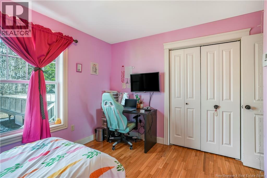 30 Brown Boulevard, Fredericton, New Brunswick  E3A 0E4 - Photo 18 - NB136020