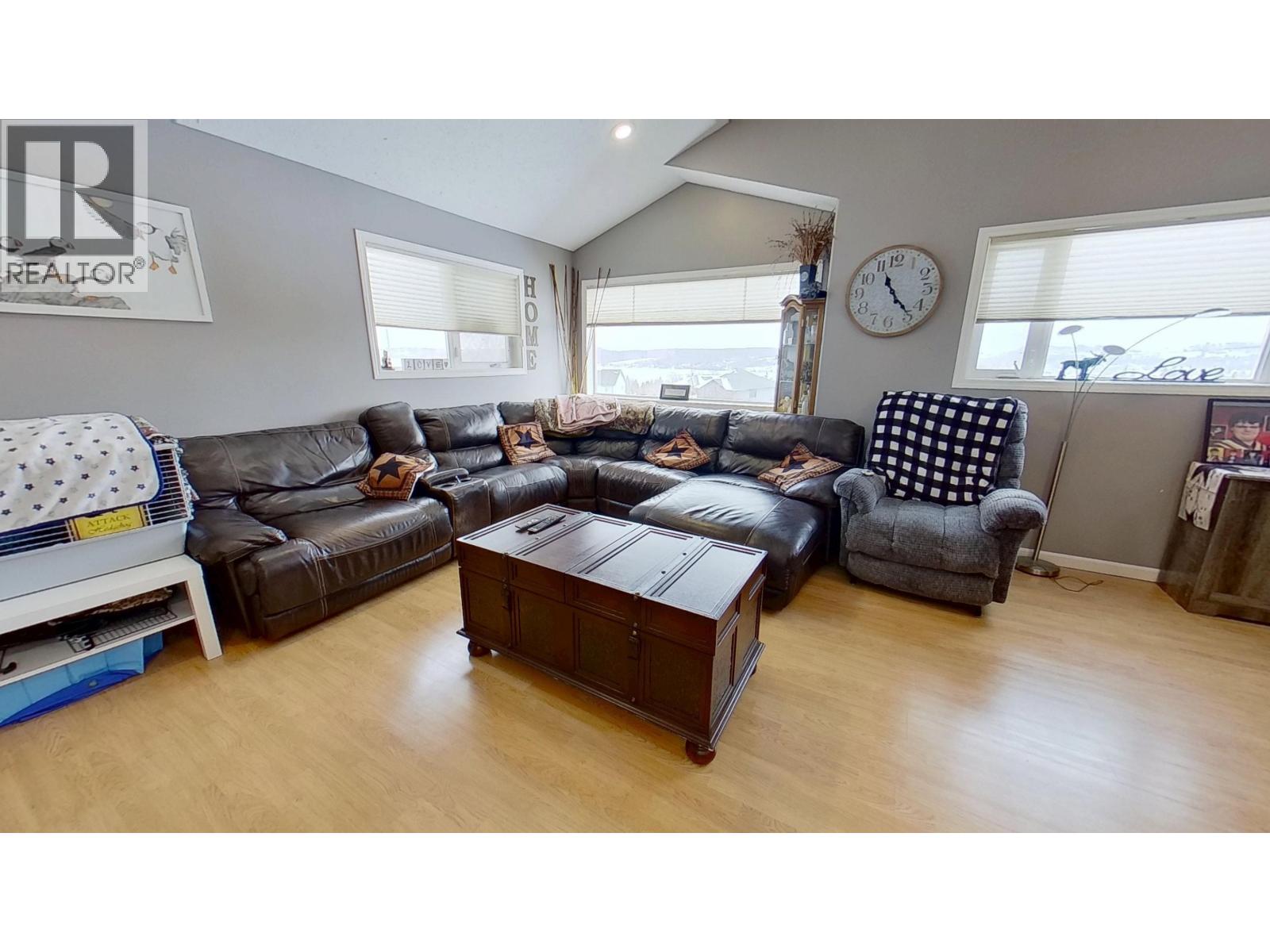 12851 Bens Road, Charlie Lake, British Columbia  V0C 1H0 - Photo 11 - R3104971