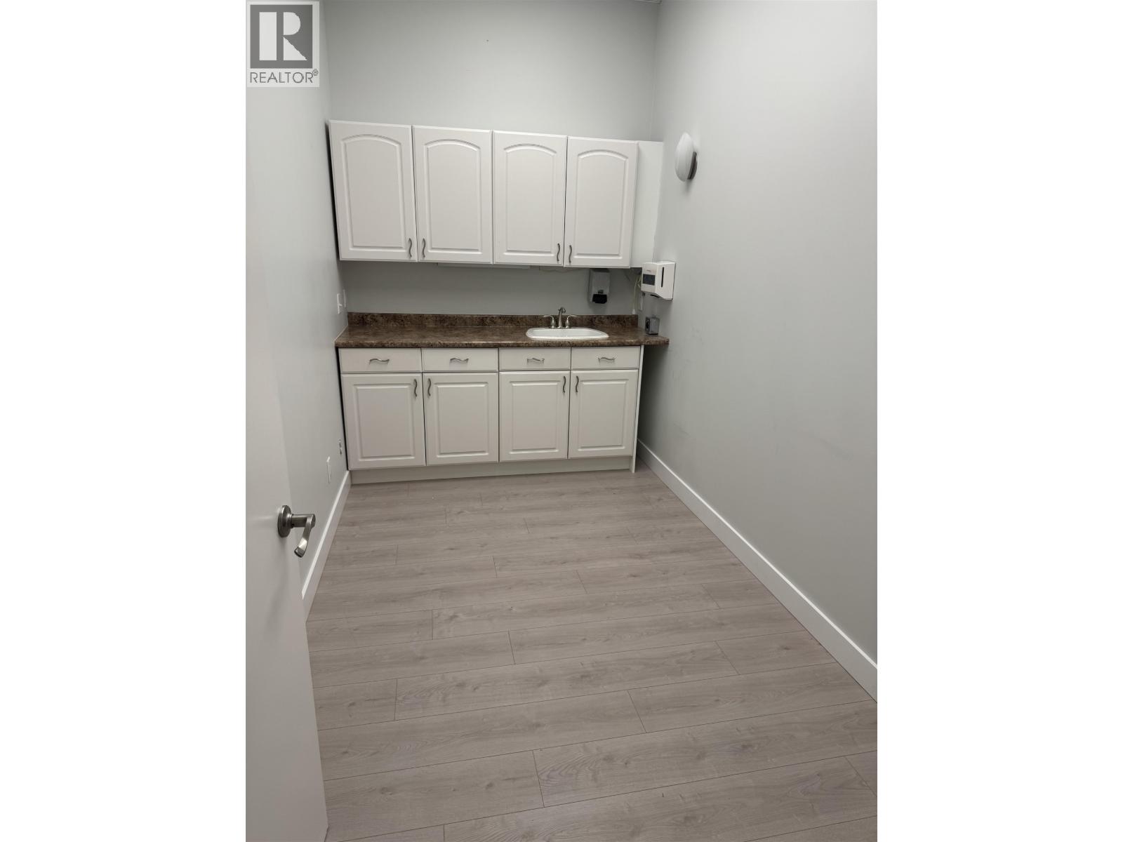 307 1194 Lansdowne Drive, Coquitlam, British Columbia  V3E 1J7 - Photo 16 - C8077444