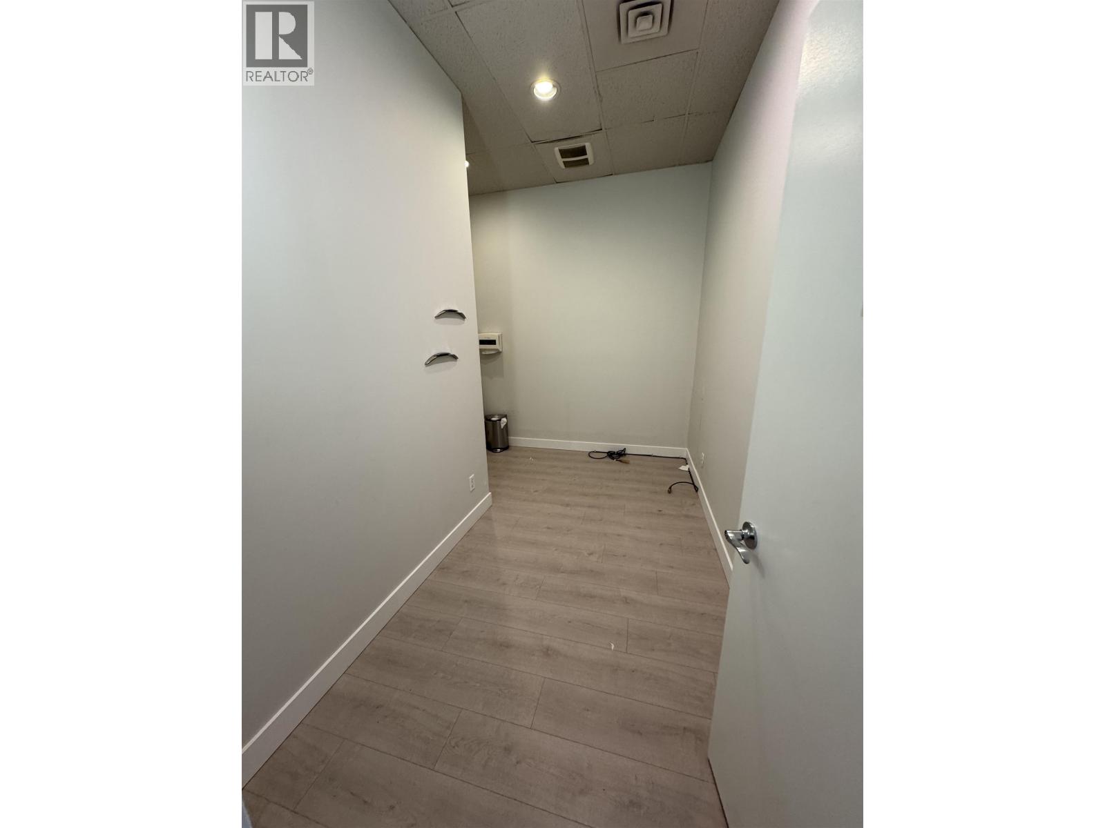 307 1194 Lansdowne Drive, Coquitlam, British Columbia  V3E 1J7 - Photo 10 - C8077444