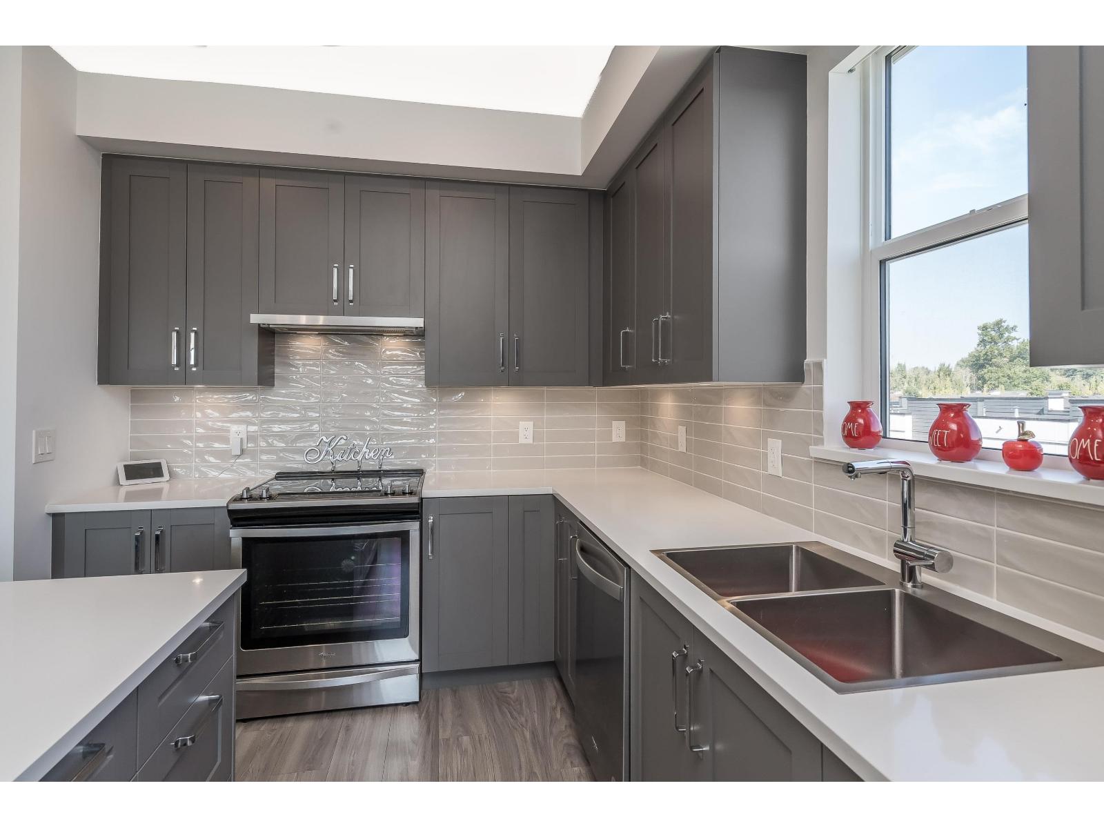 414 18811 72 Avenue, Surrey, British Columbia V4N 6W7 - Photo 7 - R3105056