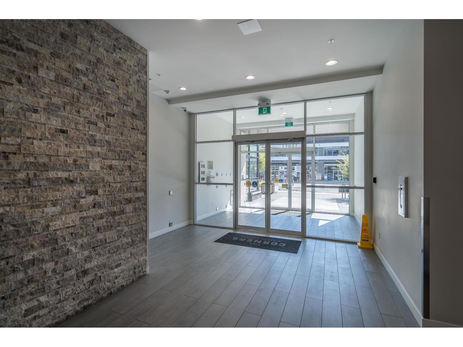 414 18811 72 Avenue, Surrey, British Columbia V4N 6W7 - Photo 4 - R3105056