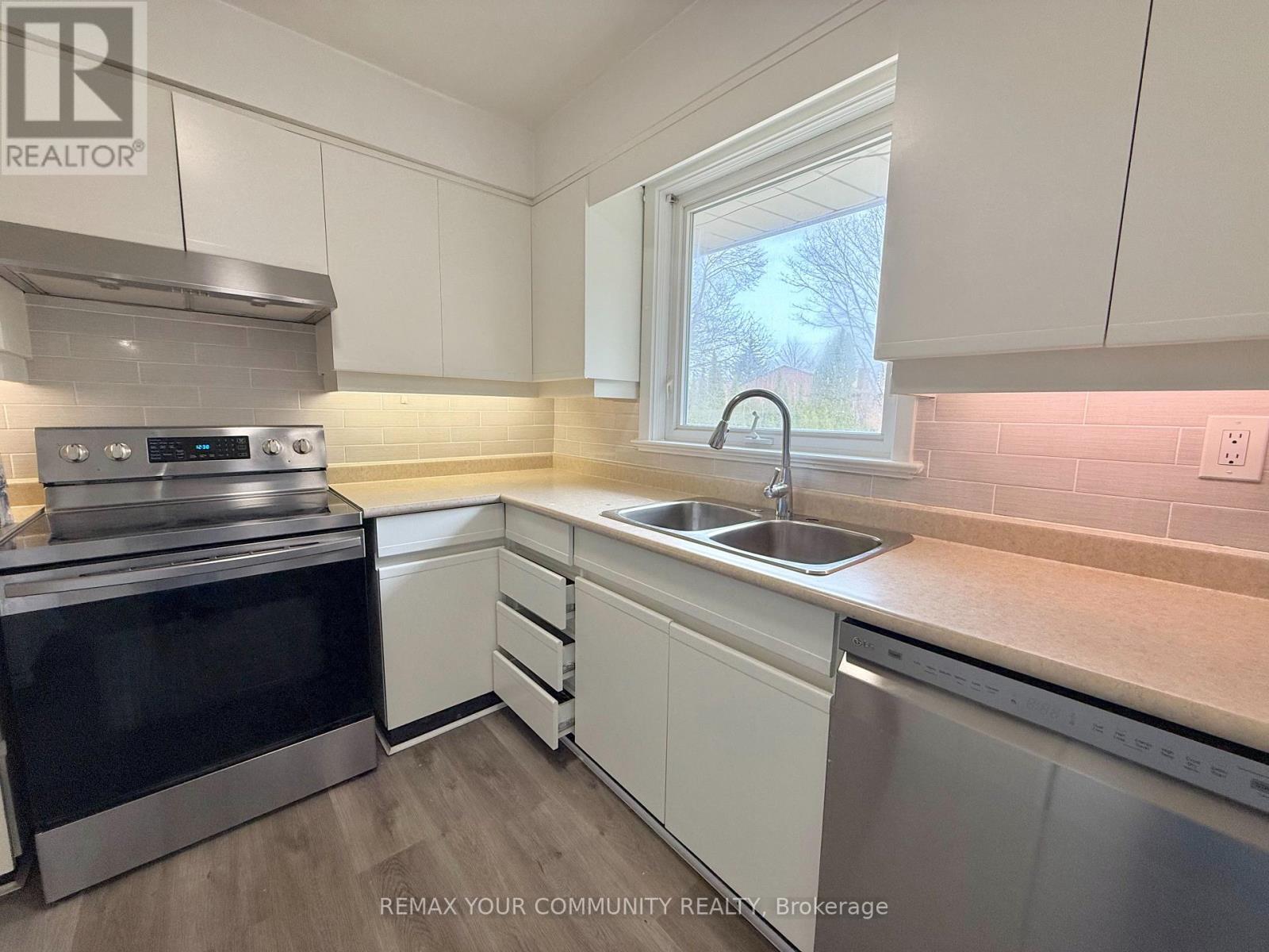 15 Ambrose Road, Toronto, Ontario  M2K 1S2 - Photo 17 - C12937316