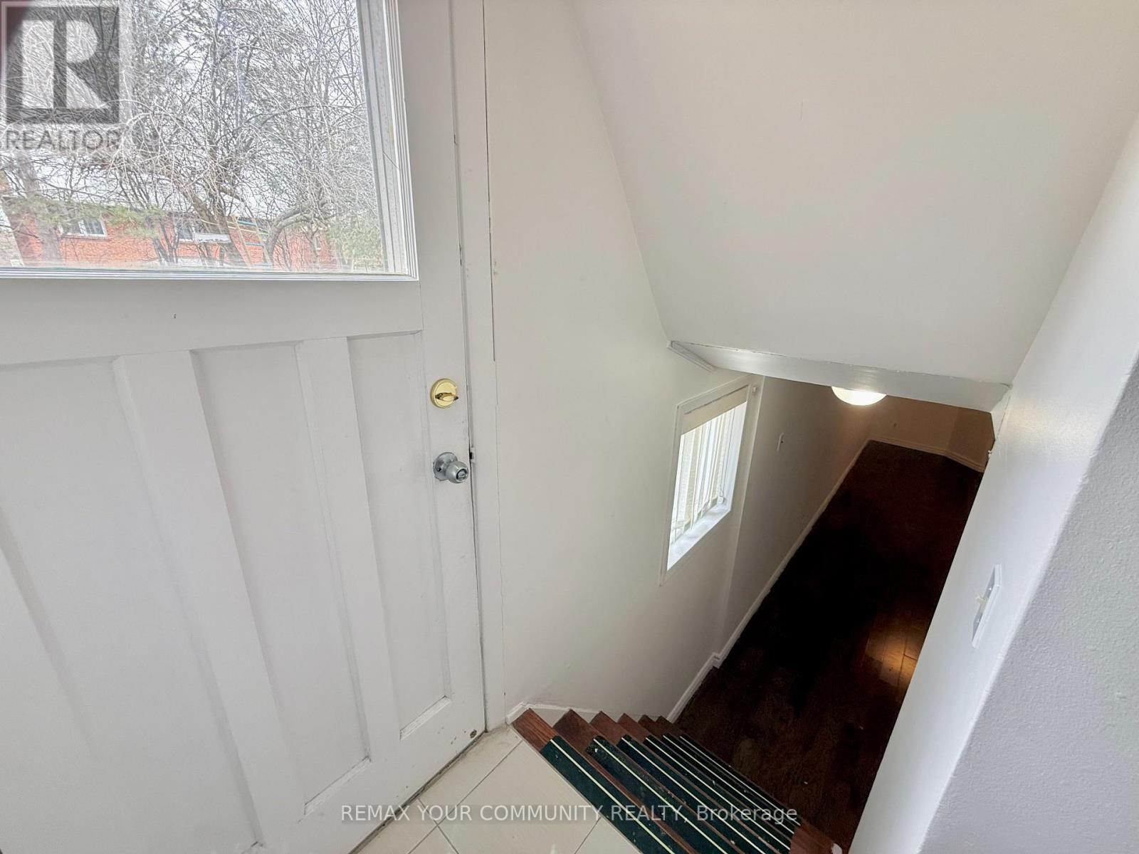 15 Ambrose Road, Toronto, Ontario  M2K 1S2 - Photo 29 - C12937316