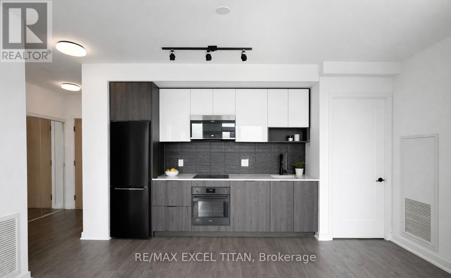 1108 - 5 Defries Street, Toronto, Ontario  M5A 0W7 - Photo 2 - C12937360