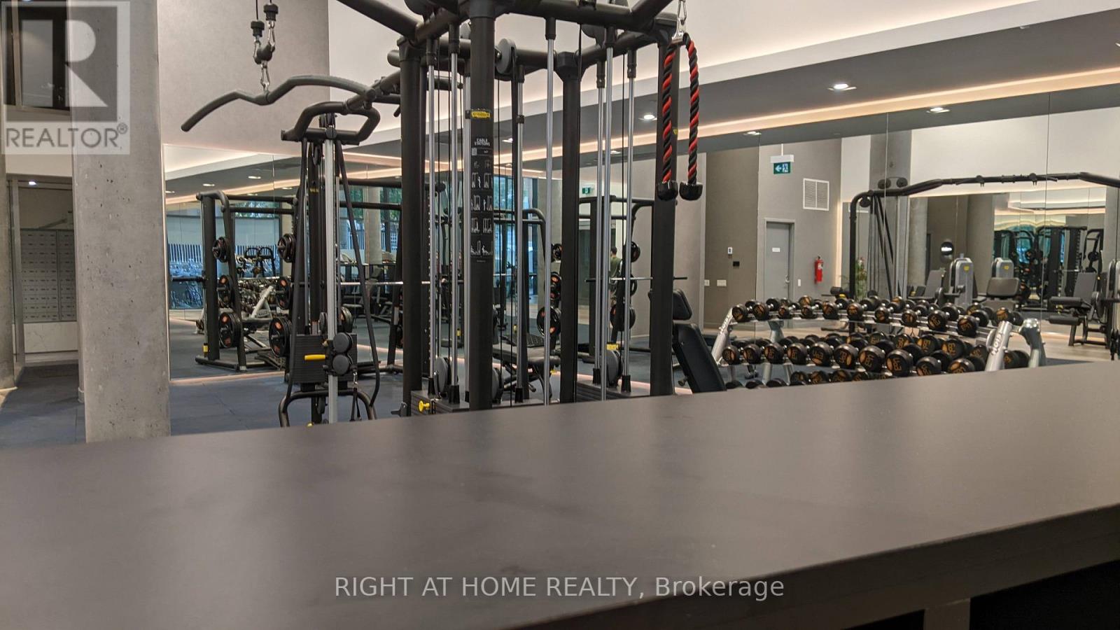 723 - 161 Roehampton Avenue, Toronto, Ontario  M4P 0C8 - Photo 10 - C12937368