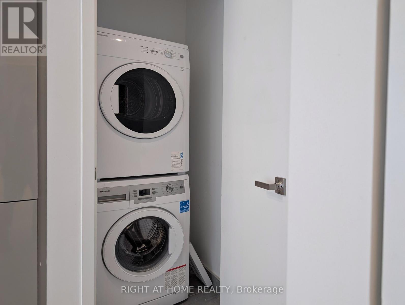 723 - 161 Roehampton Avenue, Toronto, Ontario  M4P 0C8 - Photo 7 - C12937368