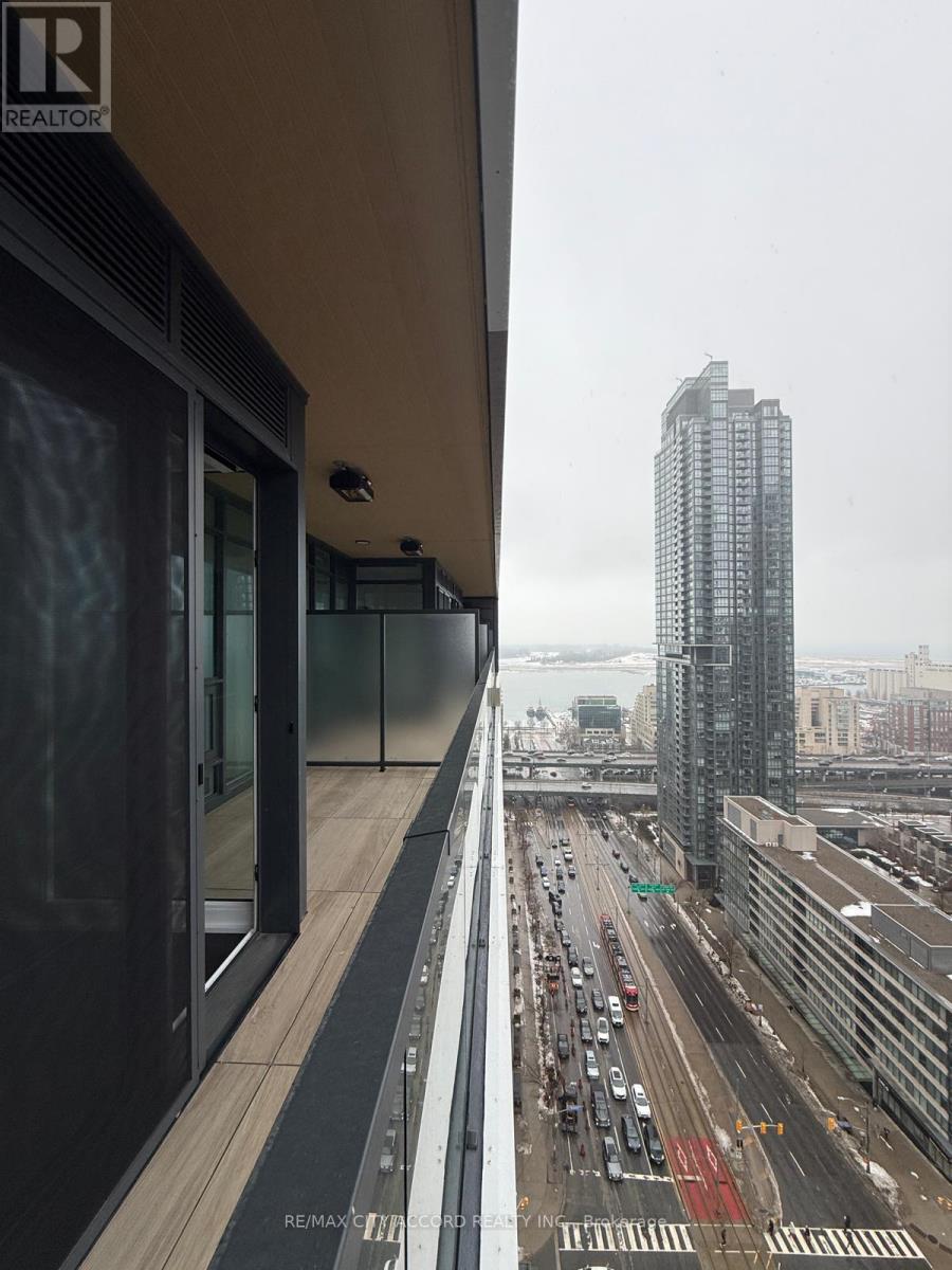 2501 - 3 Concord City Place Way, Toronto, Ontario  M5V 0X4 - Photo 3 - C12937370