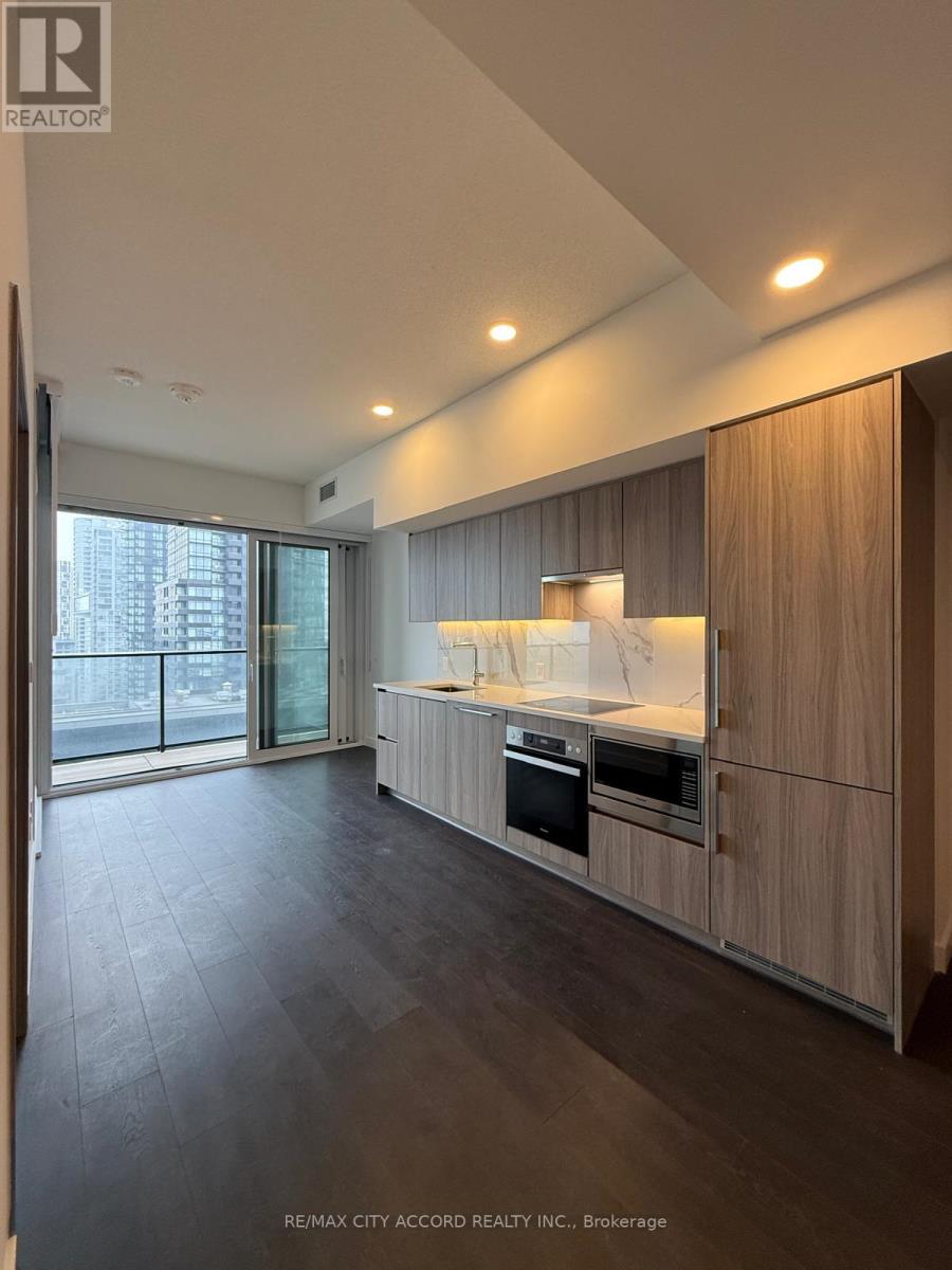 2501 - 3 Concord City Place Way, Toronto, Ontario  M5V 0X4 - Photo 6 - C12937370