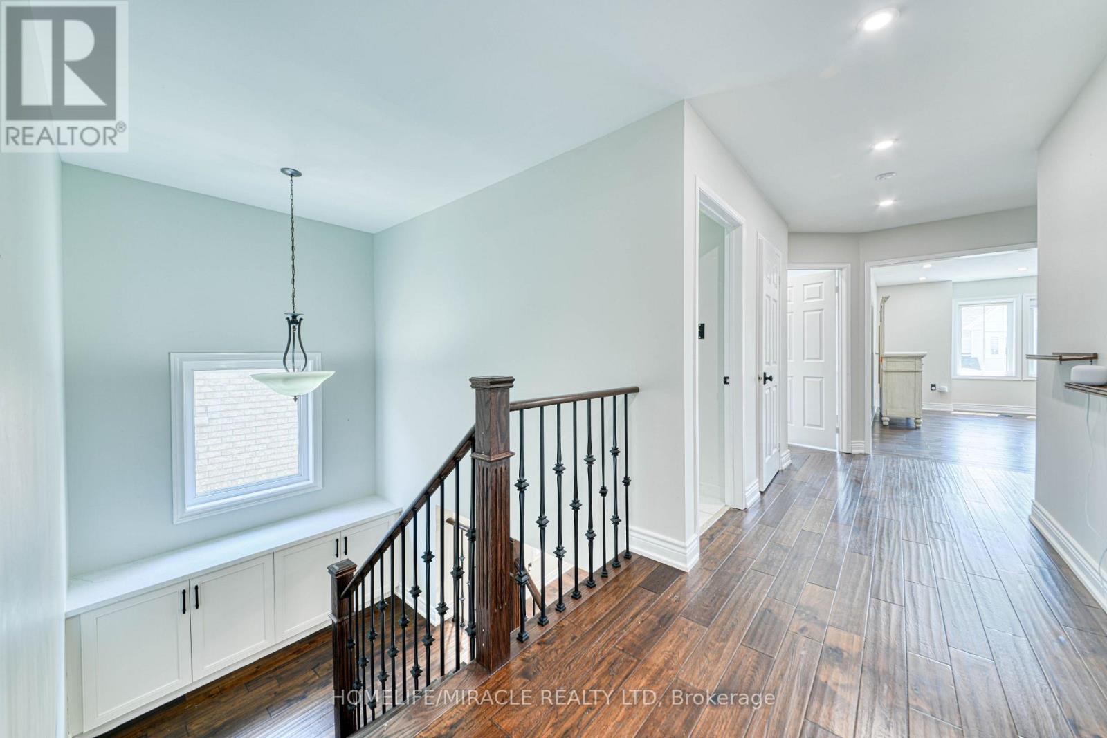 Upper - 1350 Aldergrove Drive, Oshawa, Ontario  L1K 2Y6 - Photo 8 - E12937332