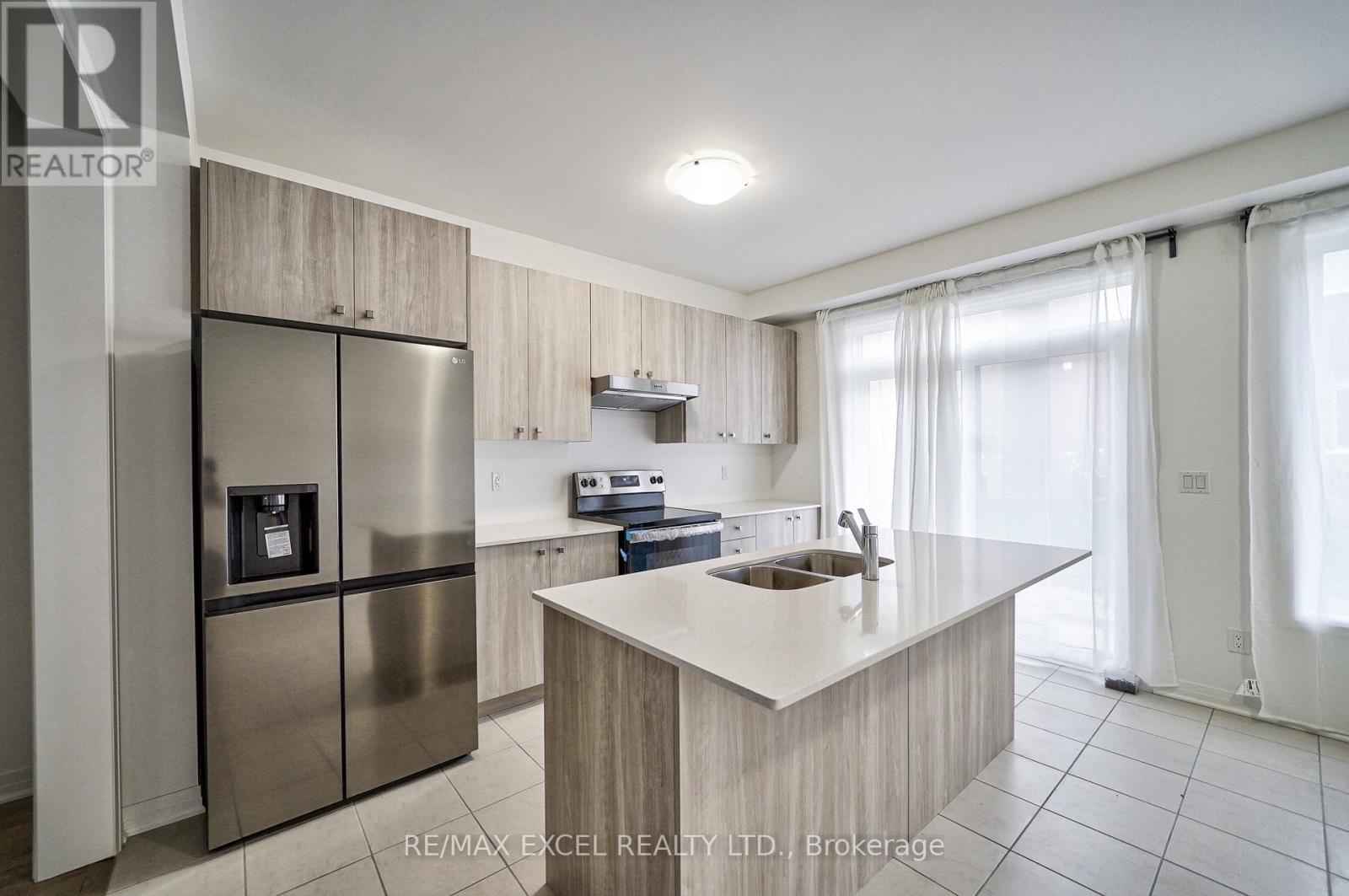 Main - 26 Deer Ridge Crescent, Whitby, Ontario  L1P 0P3 - Photo 7 - E12937344