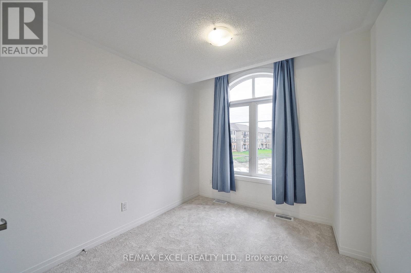 Main - 26 Deer Ridge Crescent, Whitby, Ontario  L1P 0P3 - Photo 9 - E12937344