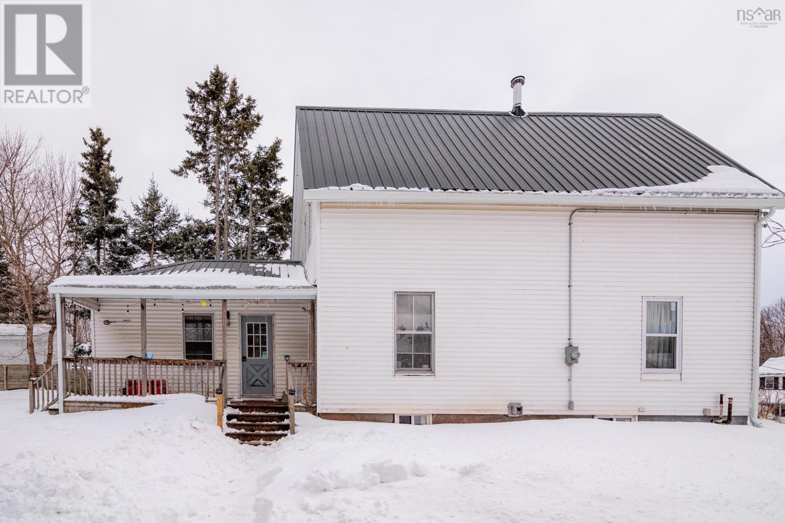 222 Brunswick Street, Truro, Nova Scotia  B2N 2J1 - Photo 3 - 202603488