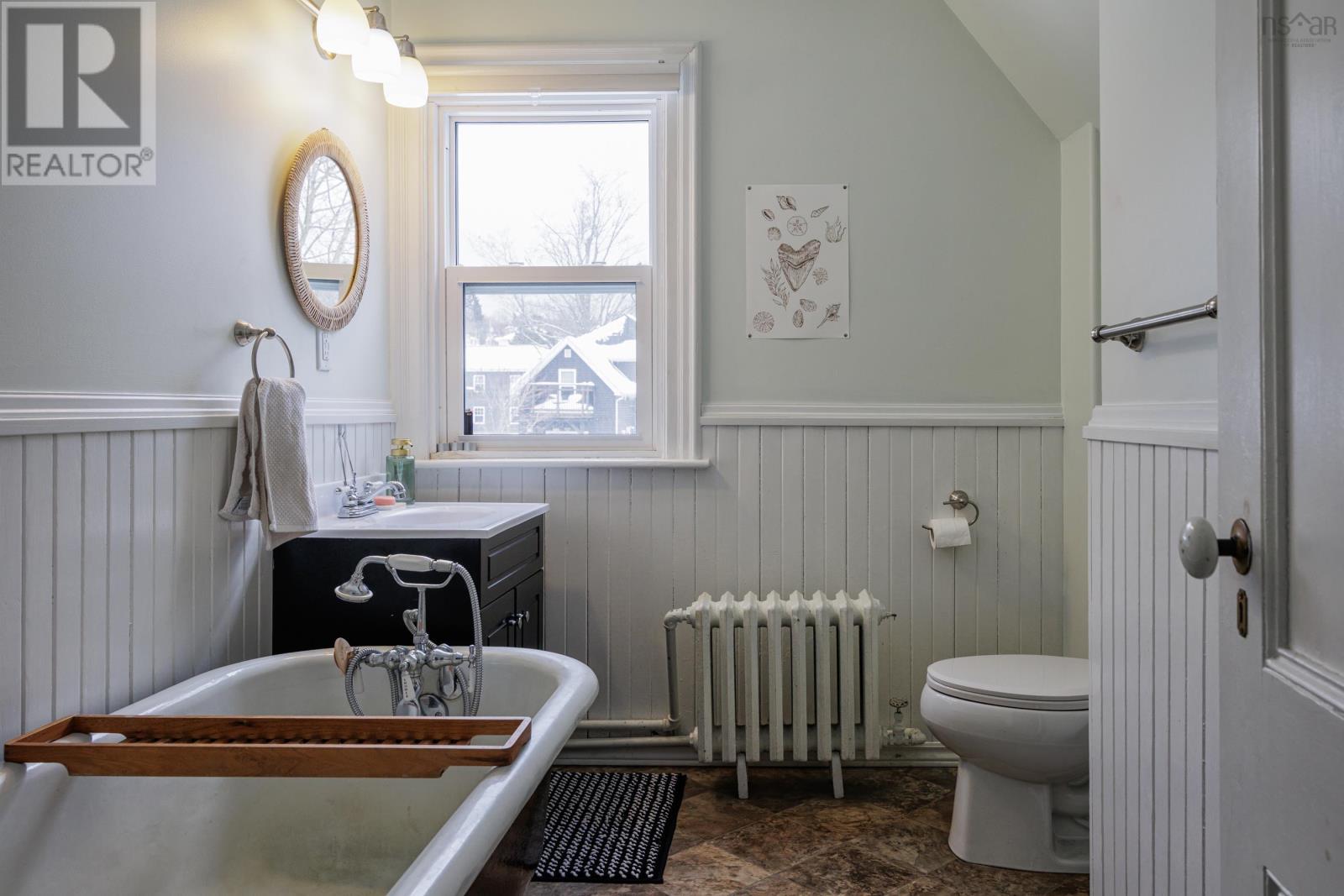 222 Brunswick Street, Truro, Nova Scotia  B2N 2J1 - Photo 36 - 202603488