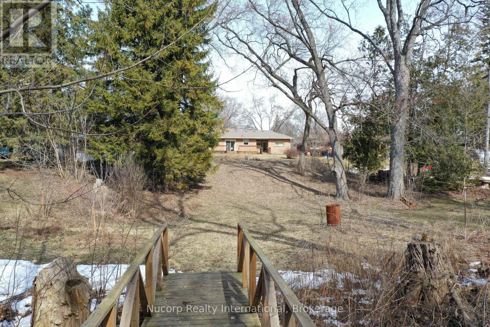 774 Sutherland Avenue, Newmarket, Ontario L3Y 1G1 - Photo 9 - N12937306