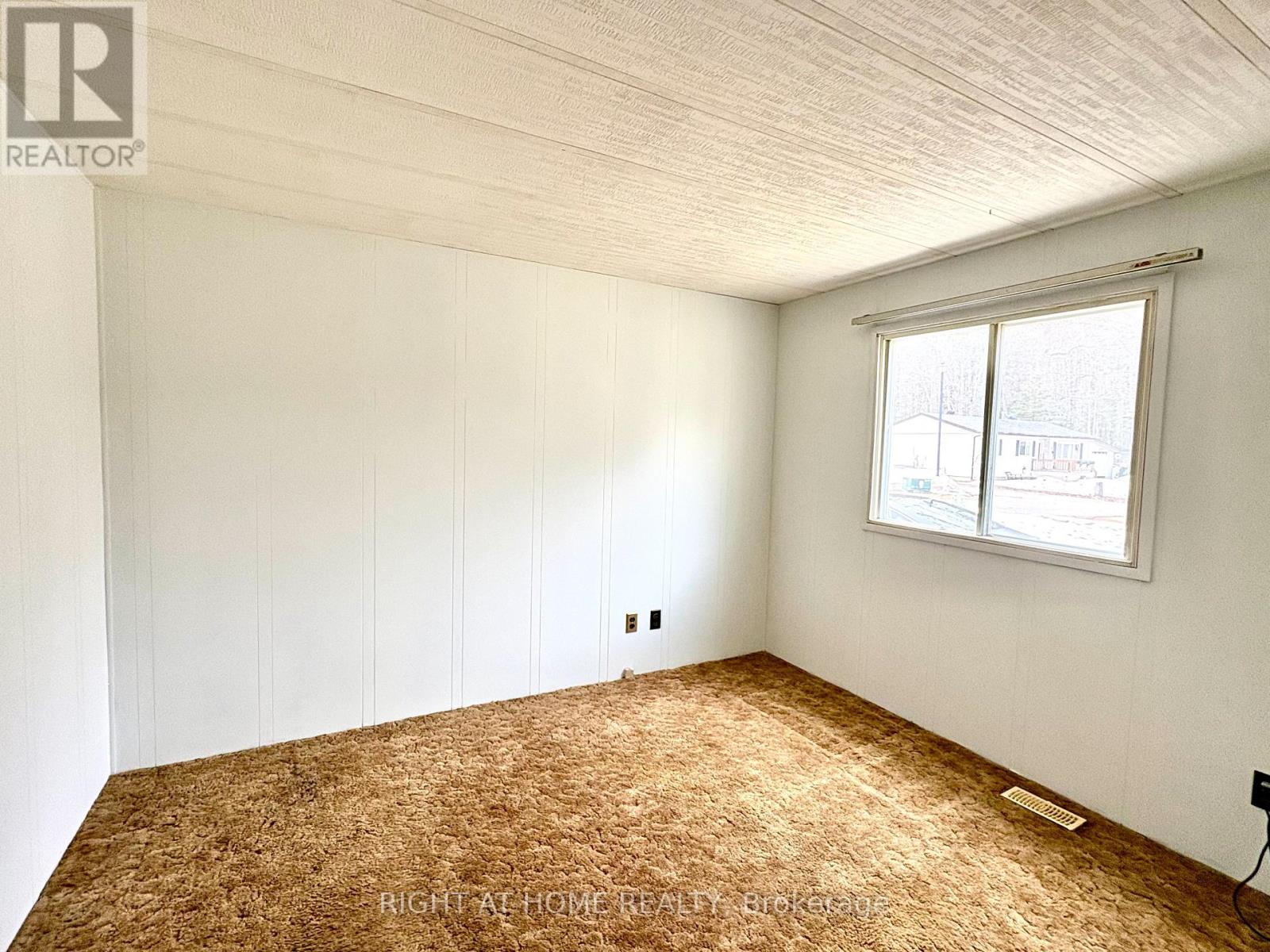 14 Sinclair Avenue S, Wasaga Beach, Ontario  L9Z 1K3 - Photo 19 - S12937308