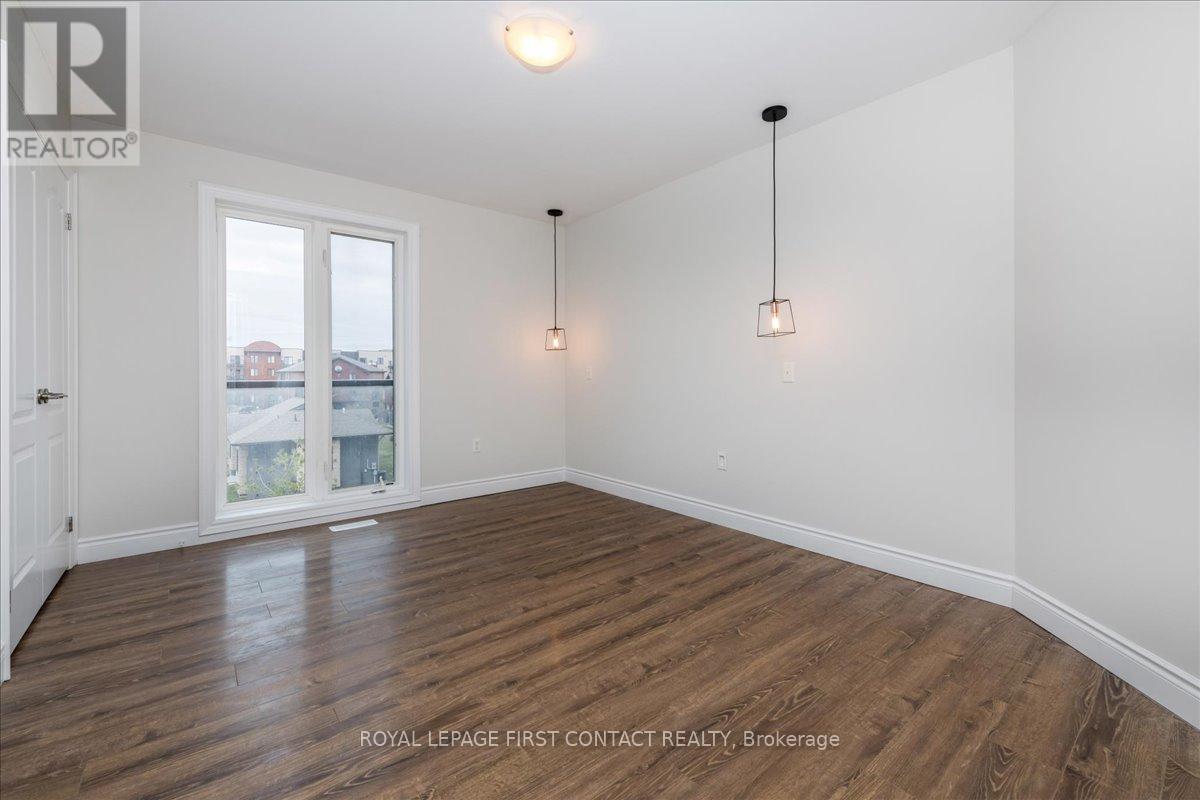 4 - 35 Madelaine Drive, Barrie, Ontario  L9J 0G8 - Photo 11 - S12937330