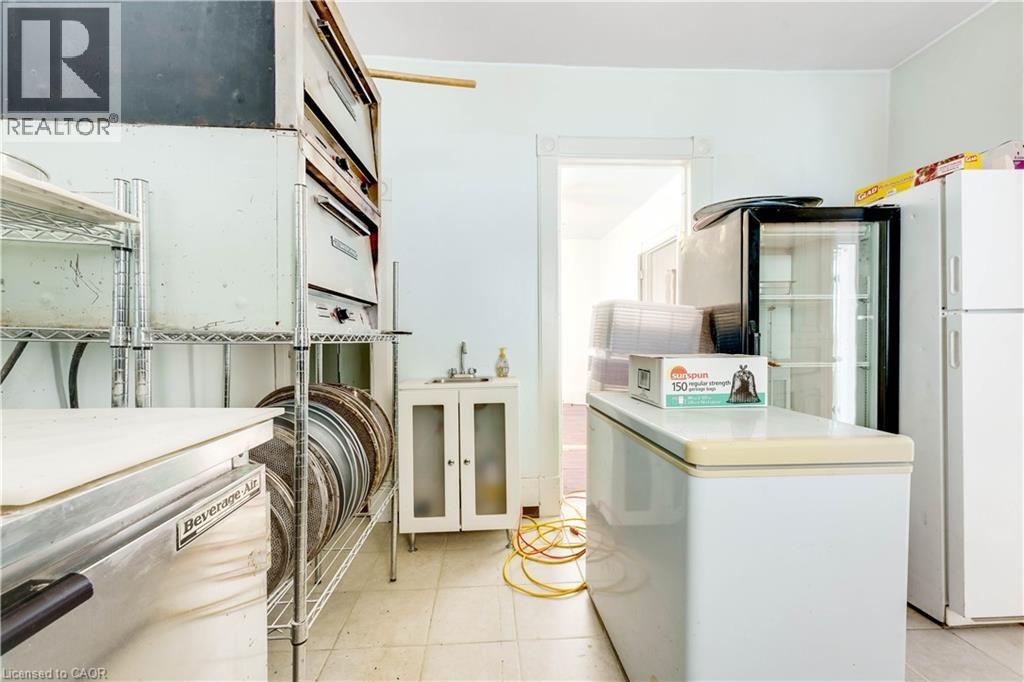 24 Madison Avenue S, Kitchener, Ontario  N2G 3M3 - Photo 21 - 40813559