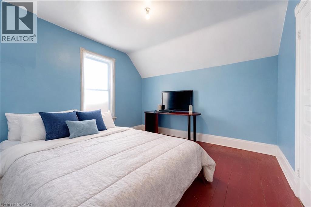 24 Madison Avenue S, Kitchener, Ontario  N2G 3M3 - Photo 15 - 40813559