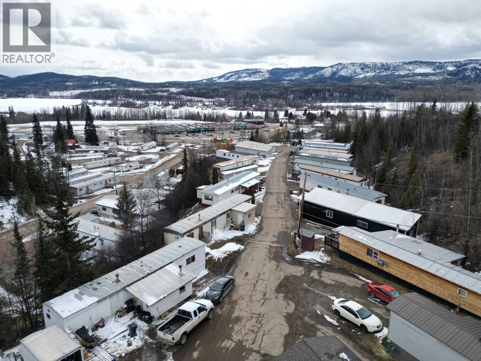 U22 160 E 16 Highway, Burns Lake, British Columbia  V0J 1E0 - Photo 10 - R3104749