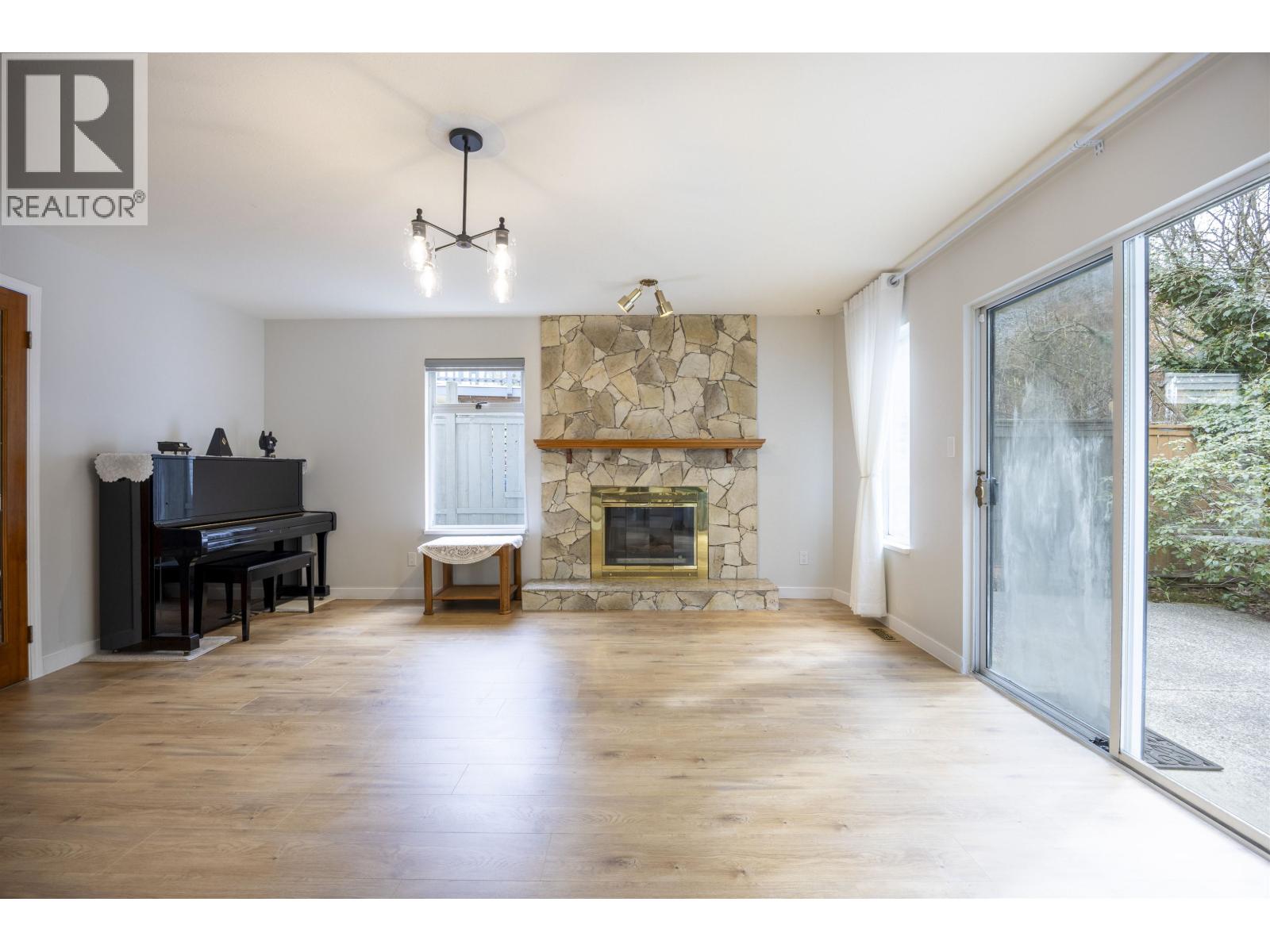 11649 202b Street, Maple Ridge, British Columbia  V2X 0E2 - Photo 18 - R3104924