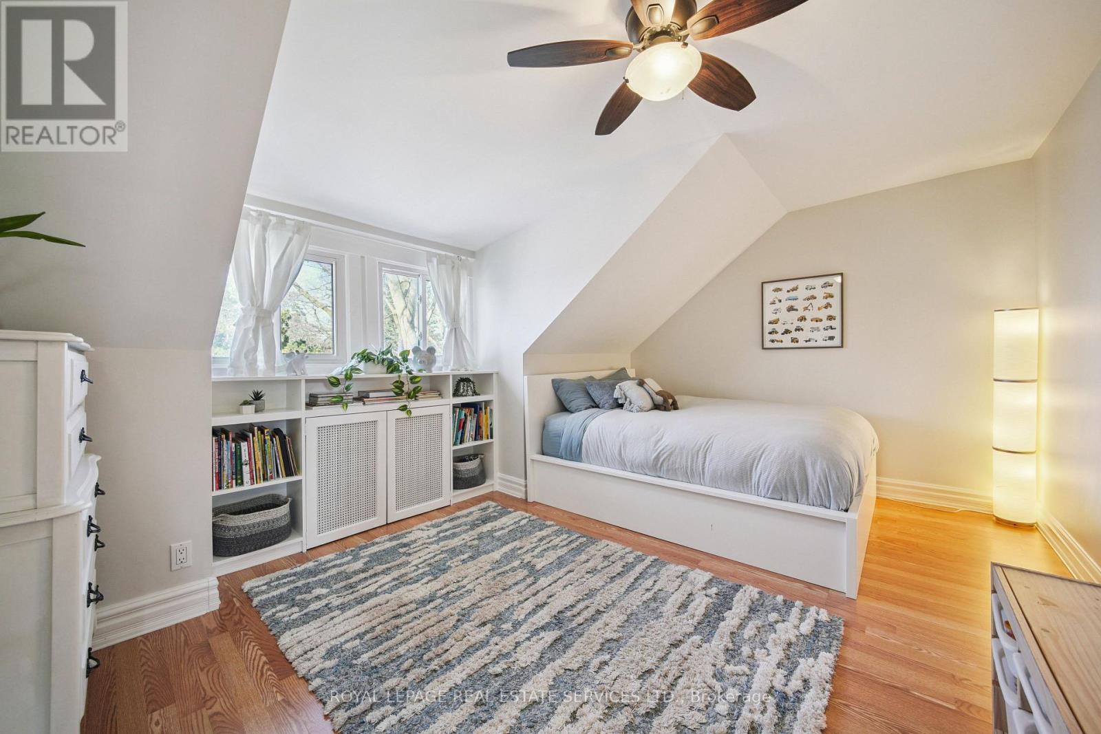 29 Parkside Drive, Toronto, Ontario  M6R 2Y7 - Photo 26 - W12937304