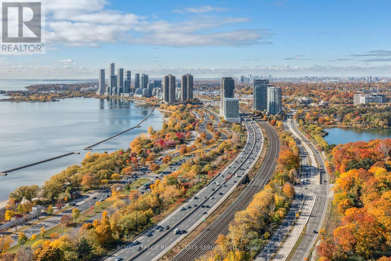 29 Parkside Drive, Toronto, Ontario  M6R 2Y7 - Photo 46 - W12937304