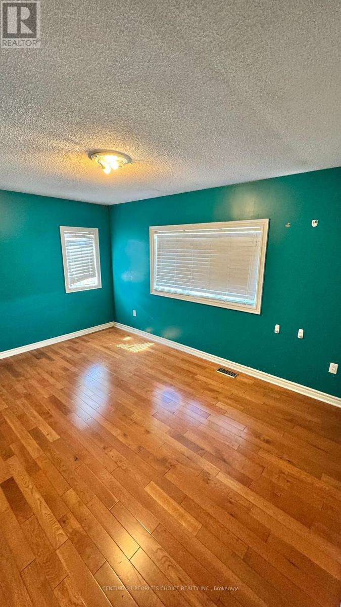 Upper - 2 Loggers Lane, Brampton, Ontario  L6X 4T3 - Photo 16 - W12937328