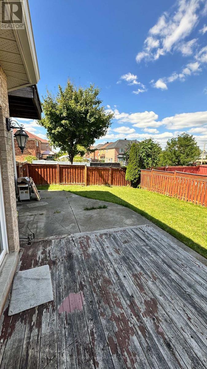 Upper - 2 Loggers Lane, Brampton, Ontario  L6X 4T3 - Photo 18 - W12937328