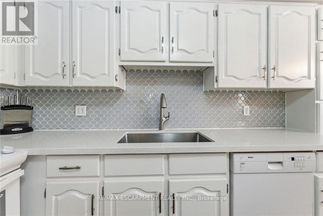 15 - 1205 Lambs Court, Burlington, Ontario  L7S 2G5 - Photo 16 - W12937354