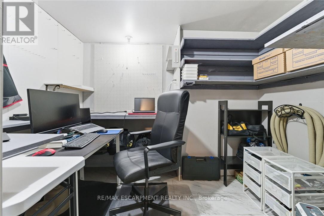 15 - 1205 Lambs Court, Burlington, Ontario  L7S 2G5 - Photo 30 - W12937354