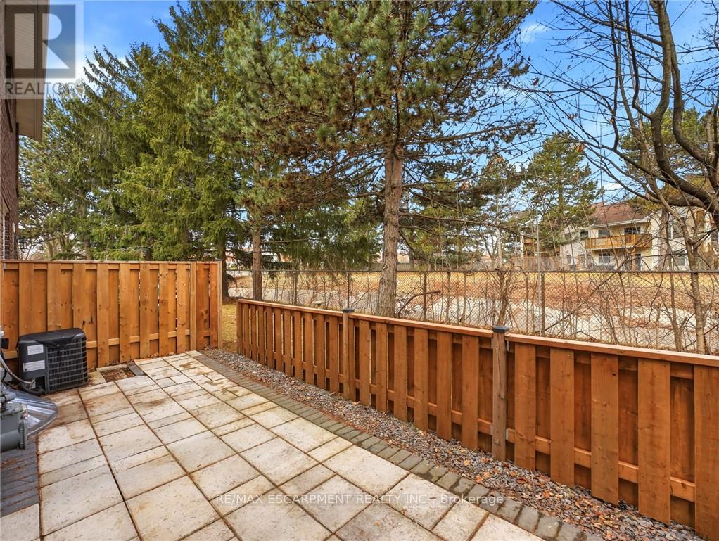 15 - 1205 Lambs Court, Burlington, Ontario  L7S 2G5 - Photo 33 - W12937354