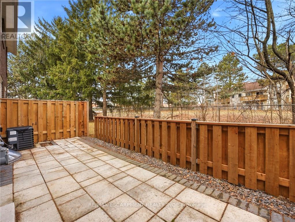 15 - 1205 Lambs Court, Burlington, Ontario  L7S 2G5 - Photo 35 - W12937354